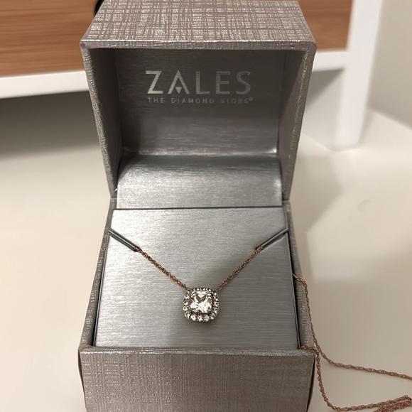 Zales Rose Gold and Silver Halo Pendant Necklace NWT - Picture 2 of 14